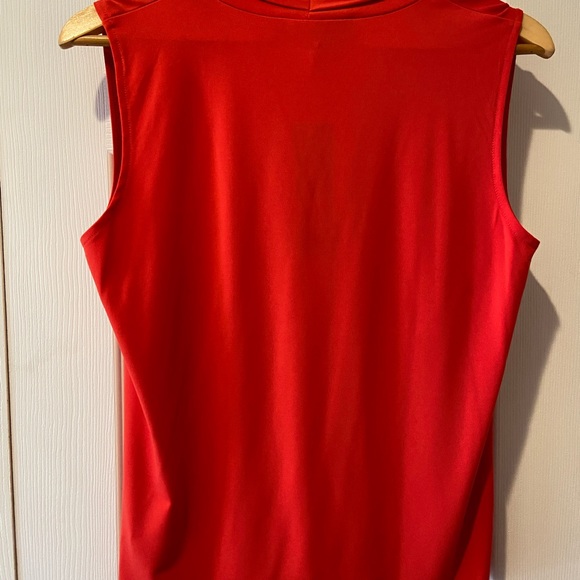 NWT~Jones New York Collection~Gorgeous Fire Red V Neck Sleeveless Top - Picture 9 of 10
